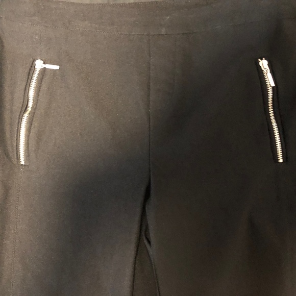 Jules & Leopold Black Capri Pants w/side zippers - Picture 3 of 7